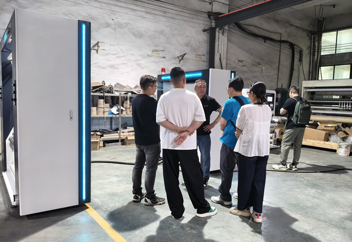 客戶來(lái)廠